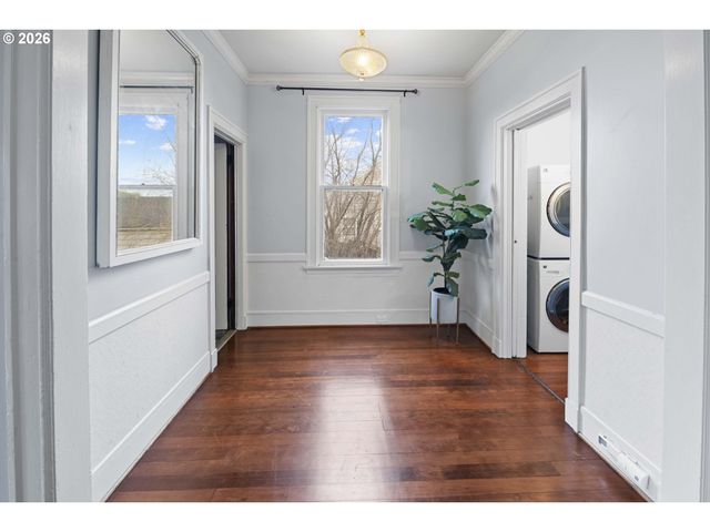 590 17TH St, Astoria, OR 97103