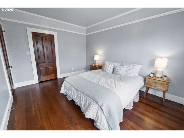 590 17TH St, Astoria, OR 97103