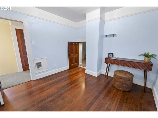 590 17TH St, Astoria, OR 97103