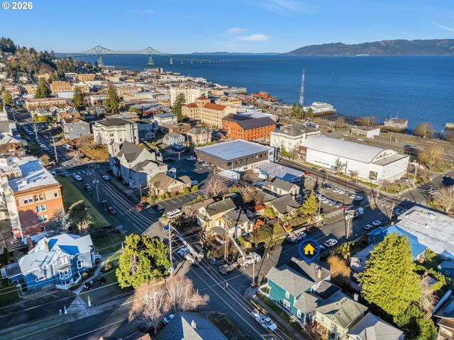 590 17TH St, Astoria, OR 97103