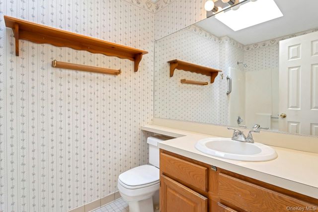 11 Cushing Green S, Pawling, NY 12564
