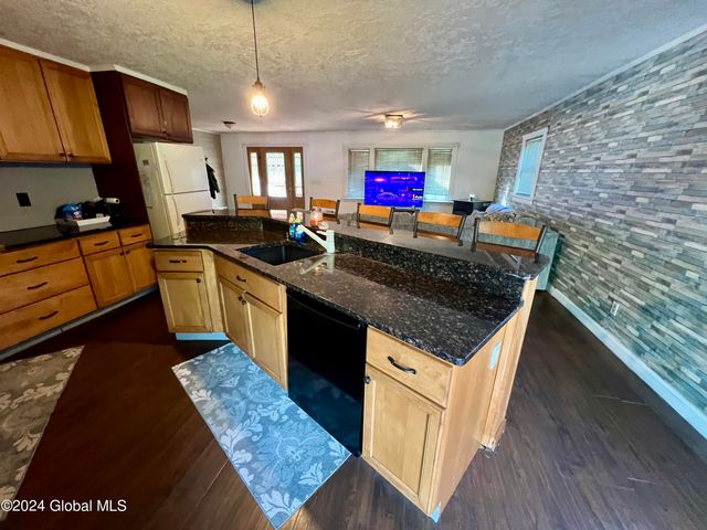 81 Rathbunville Lane, Whitehall, NY 12887