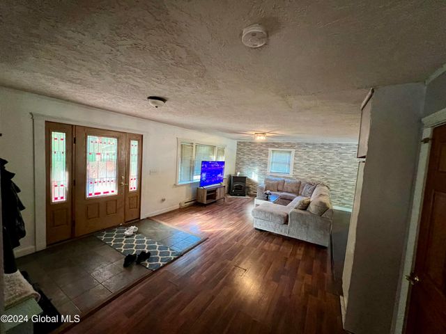 81 Rathbunville Lane, Whitehall, NY 12887