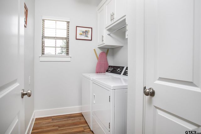 15807 Avery Ln, Lindale, TX 75771