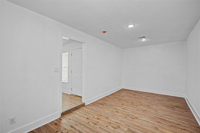 1203 W 6th Street, Freeport, TX 77541