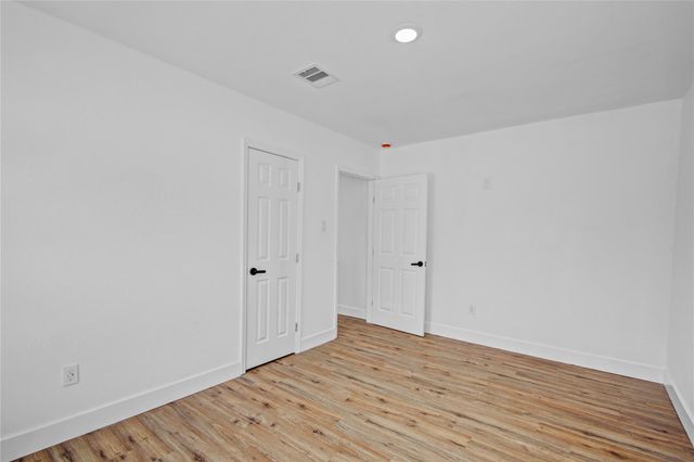 1203 W 6th Street, Freeport, TX 77541