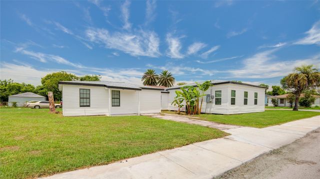 1203 W 6th Street, Freeport, TX 77541