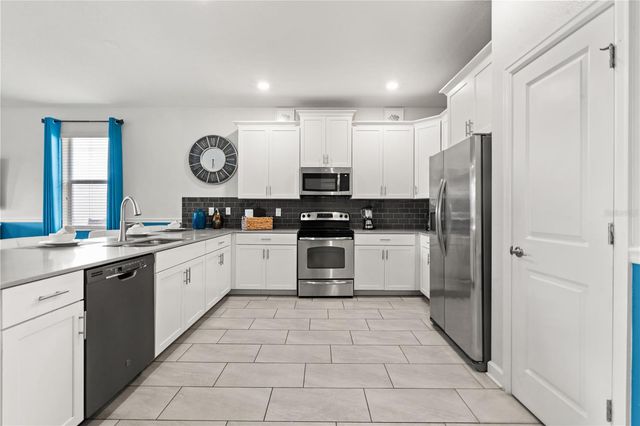 1592 MAIDSTONE COURT, Davenport, FL 33896