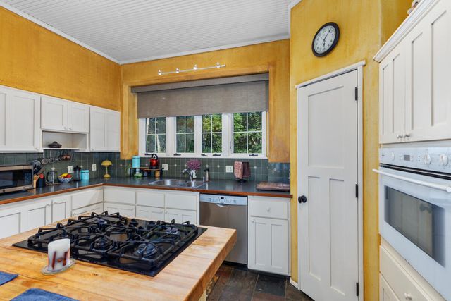 3705 Grand River Drive NE, Grand Rapids, MI 49525