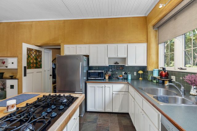 3705 Grand River Drive NE, Grand Rapids, MI 49525