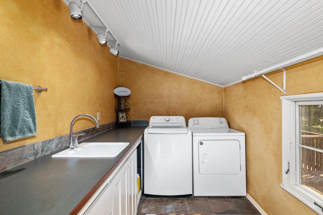 3705 Grand River Drive NE, Grand Rapids, MI 49525