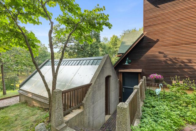 3705 Grand River Drive NE, Grand Rapids, MI 49525