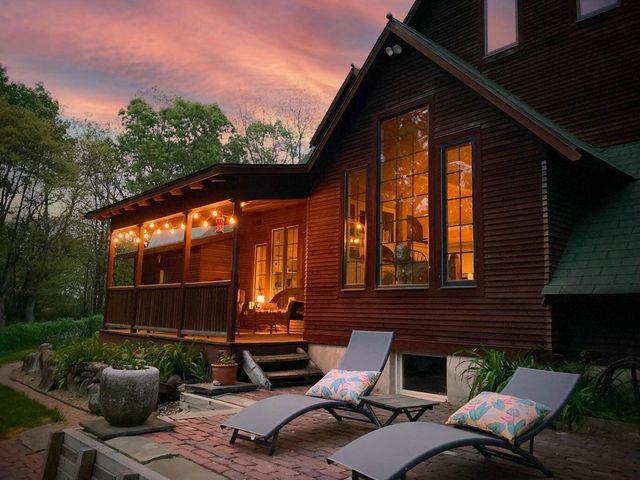 3705 Grand River Drive NE, Grand Rapids, MI 49525