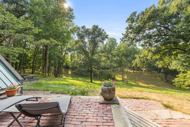 3705 Grand River Drive NE, Grand Rapids, MI 49525