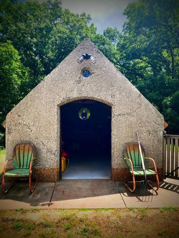 3705 Grand River Drive NE, Grand Rapids, MI 49525