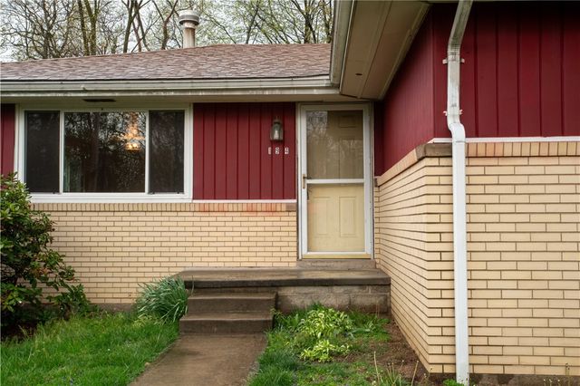194 Woodridge Dr, Brighton Twp, PA 15009