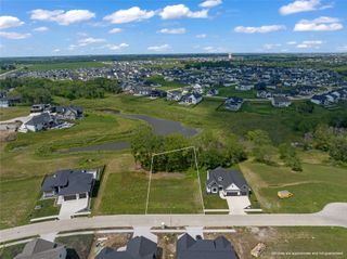 18193 Hidden Knoll, Clive, IA 50325