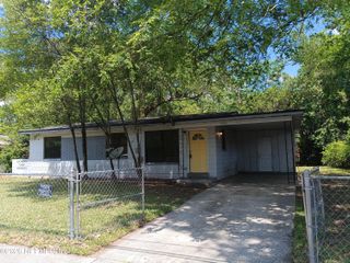 7351 PROXIMA Road, Jacksonville, FL 32210