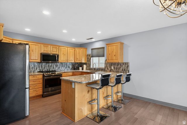 766 N STONNE LN, Kaysville, UT 84037