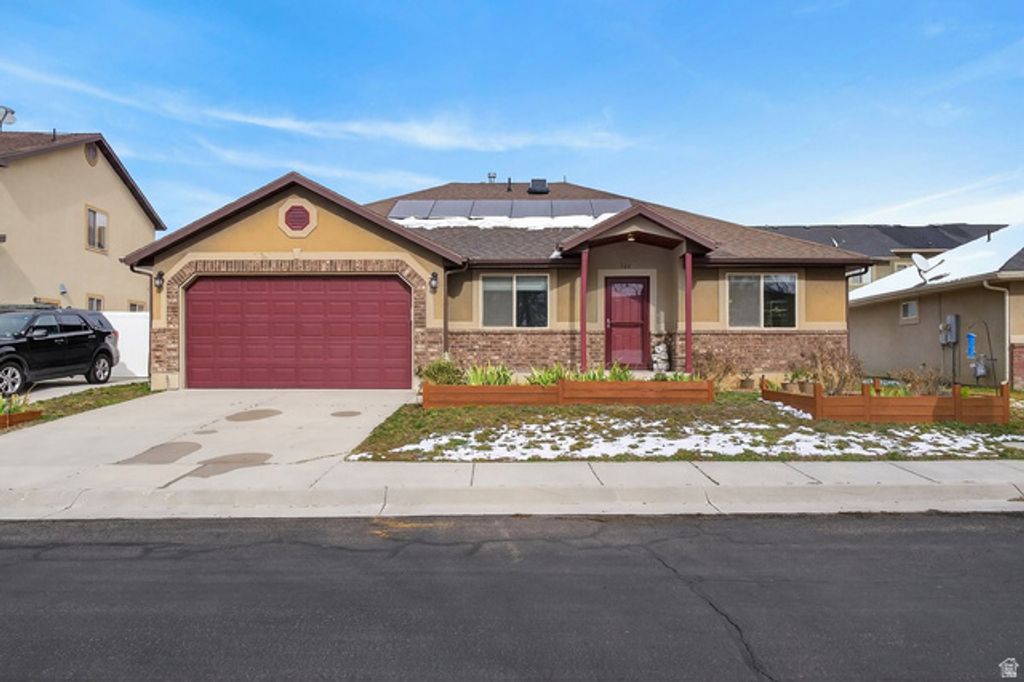 766 N STONNE LN, Kaysville, UT 84037