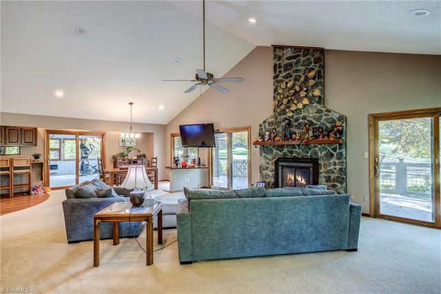 249 Red Bird Lane, Roaring Gap, NC 28627