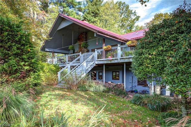 249 Red Bird Lane, Roaring Gap, NC 28627