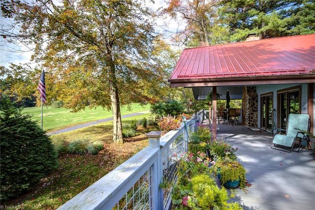 249 Red Bird Lane, Roaring Gap, NC 28627