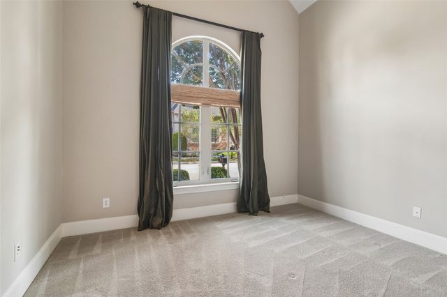5944 Preston Gate Court, Dallas, TX 75230