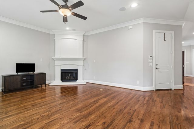 5944 Preston Gate Court, Dallas, TX 75230