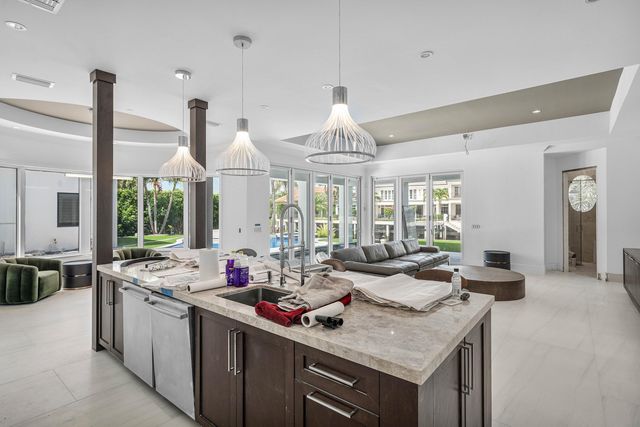 419 E Coconut Palm Road, Boca Raton, FL 33432