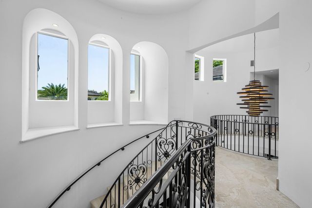 419 E Coconut Palm Road, Boca Raton, FL 33432