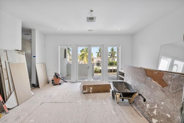 419 E Coconut Palm Road, Boca Raton, FL 33432