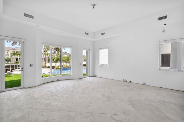 419 E Coconut Palm Road, Boca Raton, FL 33432
