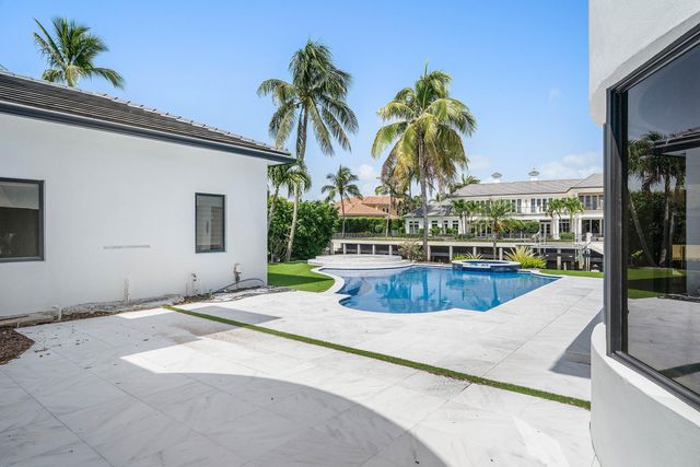 419 E Coconut Palm Road, Boca Raton, FL 33432