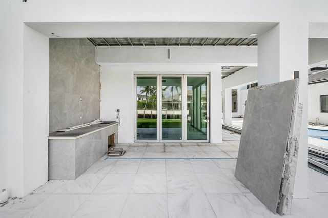 419 E Coconut Palm Road, Boca Raton, FL 33432