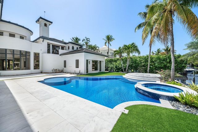 419 E Coconut Palm Road, Boca Raton, FL 33432