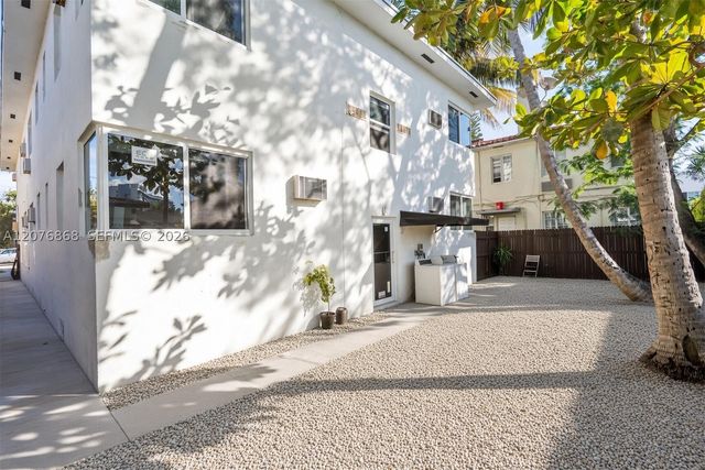 7510 Byron Ave 1, Miami Beach, FL 33141