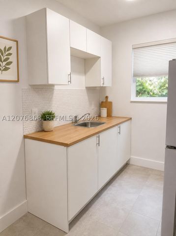 7510 Byron Ave 1, Miami Beach, FL 33141