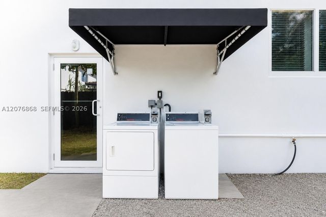 7510 Byron Ave 1, Miami Beach, FL 33141