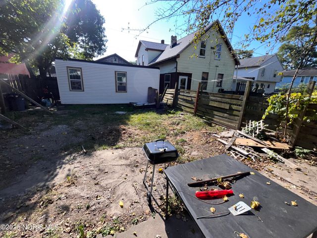 1431 N Michigan Street, Toledo, OH 43604