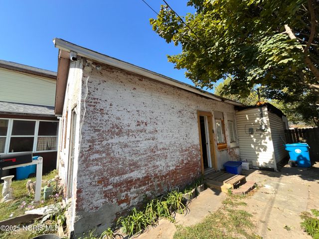 1431 N Michigan Street, Toledo, OH 43604