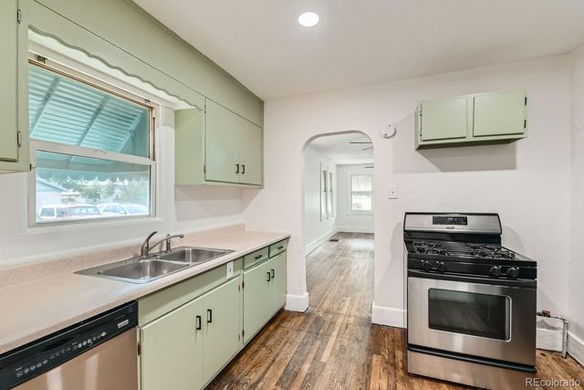 8001 E 16th Street, Denver, CO 80220