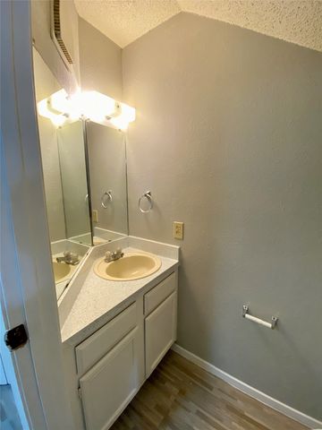 9696 Walnut Street 405, Dallas, TX 75243