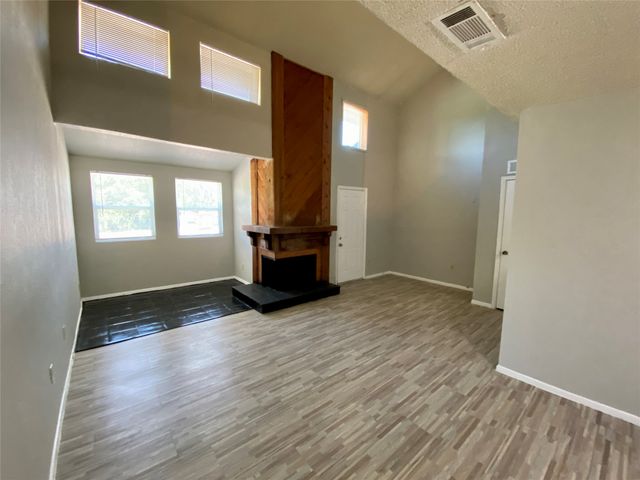 9696 Walnut Street 405, Dallas, TX 75243