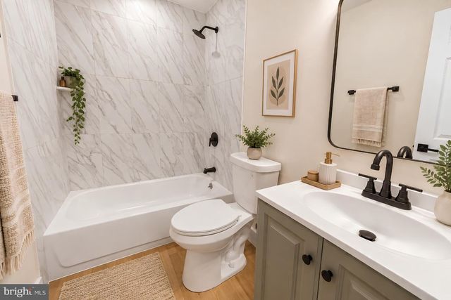 157 WILMINGTON PL SE, Washington, DC 20032