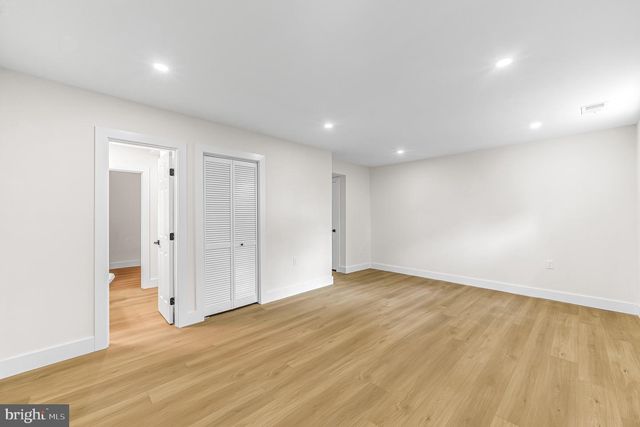 157 WILMINGTON PL SE, Washington, DC 20032