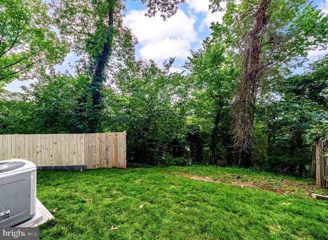 157 WILMINGTON PL SE, Washington, DC 20032
