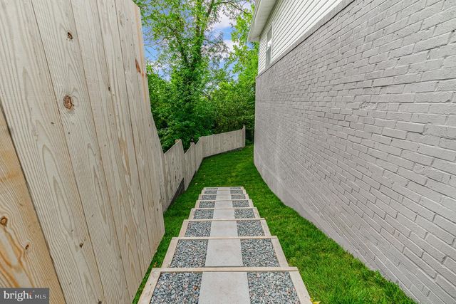 157 WILMINGTON PL SE, Washington, DC 20032