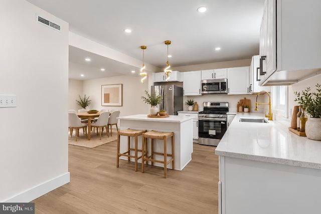 157 WILMINGTON PL SE, Washington, DC 20032