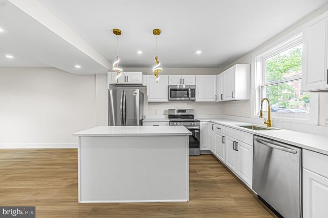 157 WILMINGTON PL SE, Washington, DC 20032